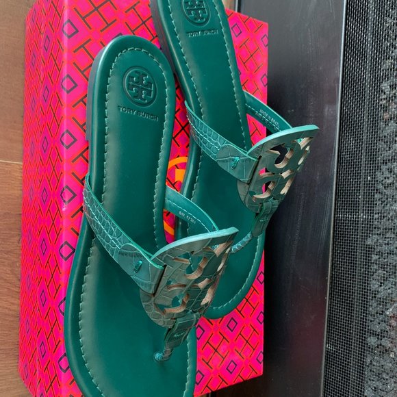 NIB TORY BURCH Miller' Croc Embossed Sandal - Picture 5 of 8